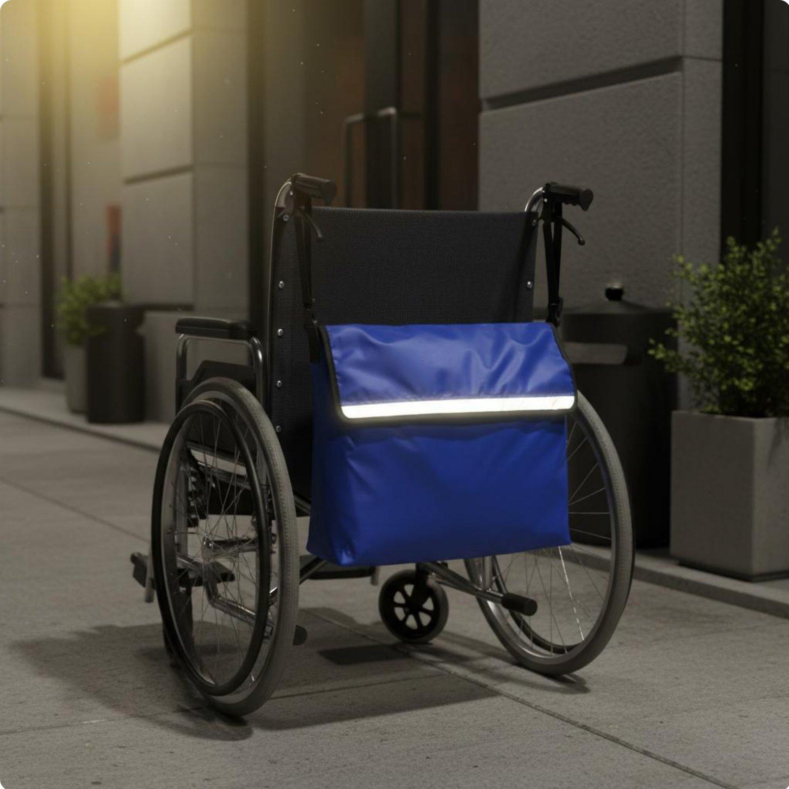Storage - 背面ポーチ付きオーガナイザーバッグ。オックスフォード生地製。電動車椅子用収納ホルダー。旅行時の小物を収納できる便利なポーチ。